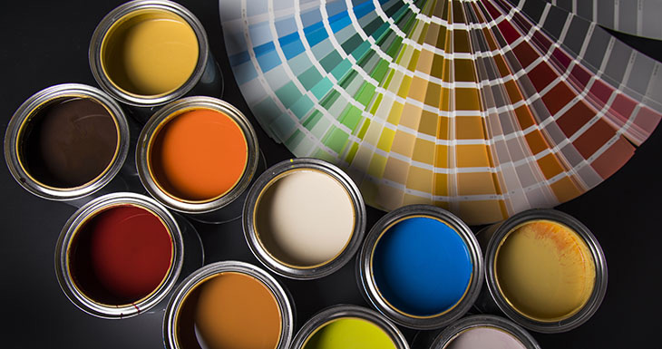Using-Light-And-Dark-Colors-To-Visually-Enlarge-A-Room