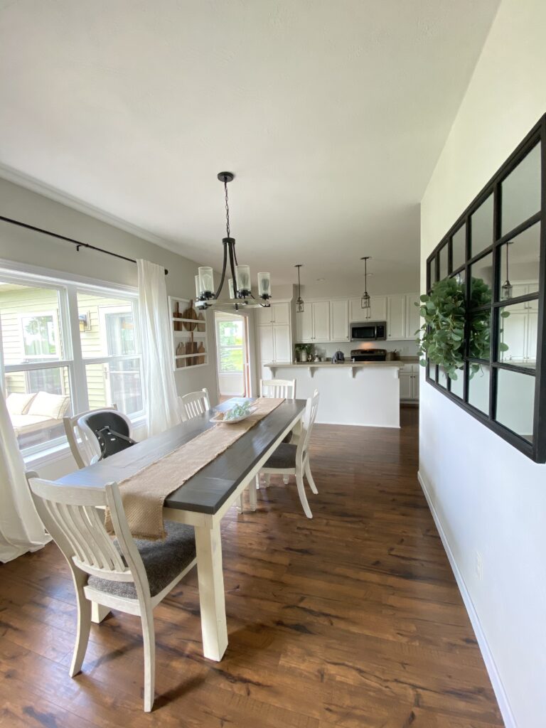 Trim Painting, baseboard painting, wood painting
